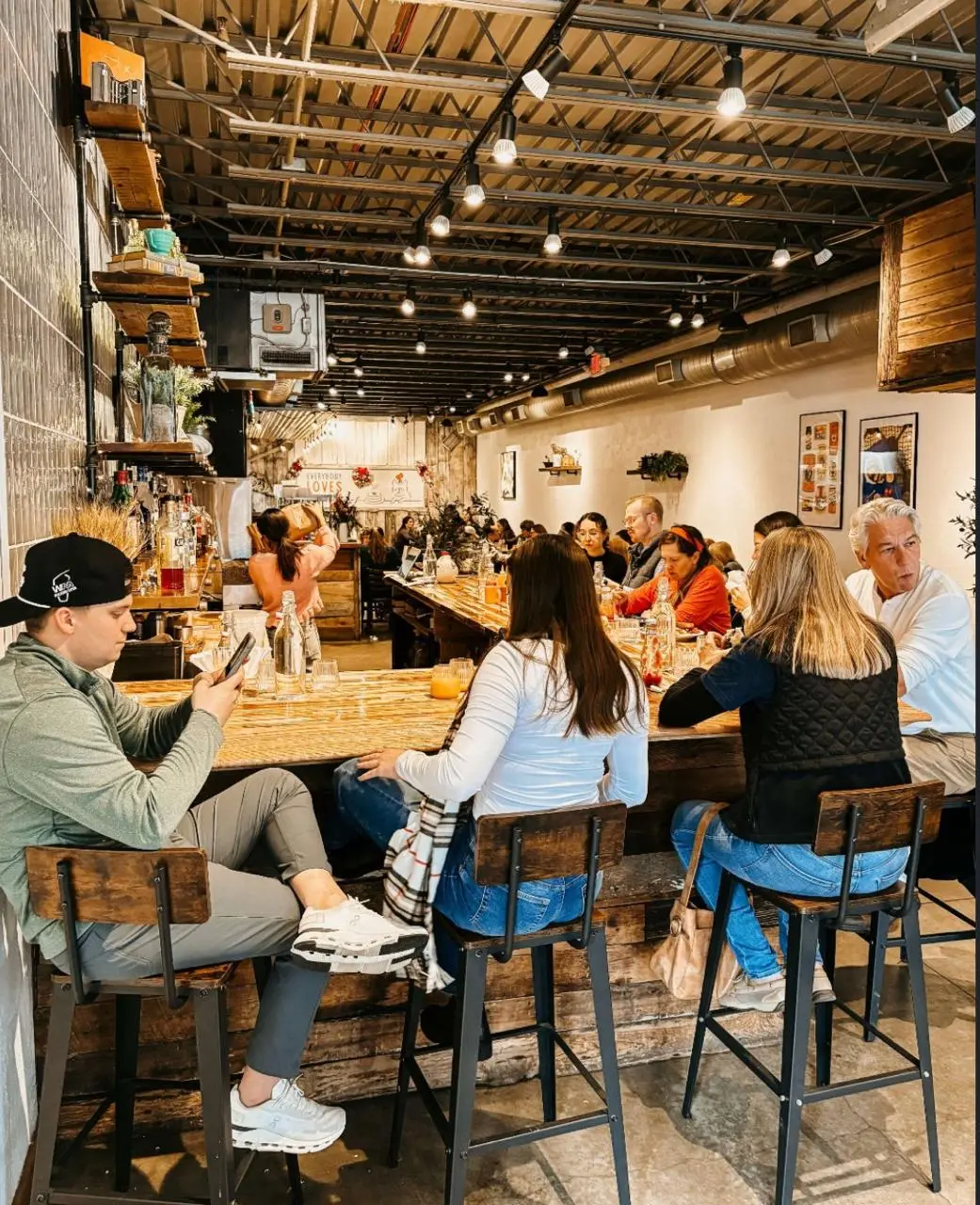 A full Saturday morning inside Cafe Raymond on Penn Avenue